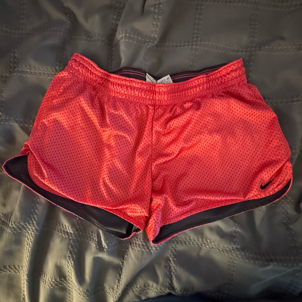 Vintage Nike Women's Bright Pink Athletic Shorts